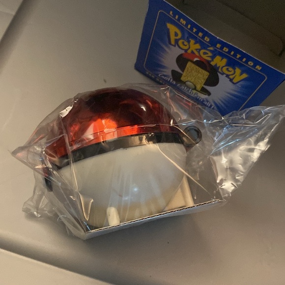 1999 MEWTWO 23K GOLD-PLATED TRADING CARD in box - Picture 7 of 7